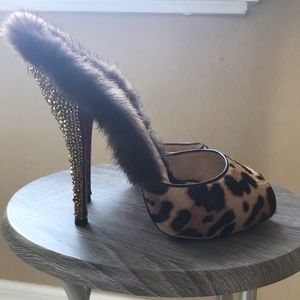 Mink accent on crystal heel